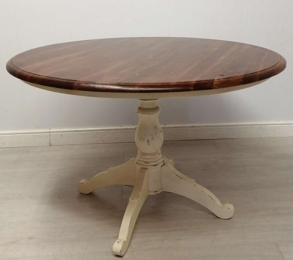 3ft11&quot; Round Laura Ashley ‘Bramley’ Dining Table