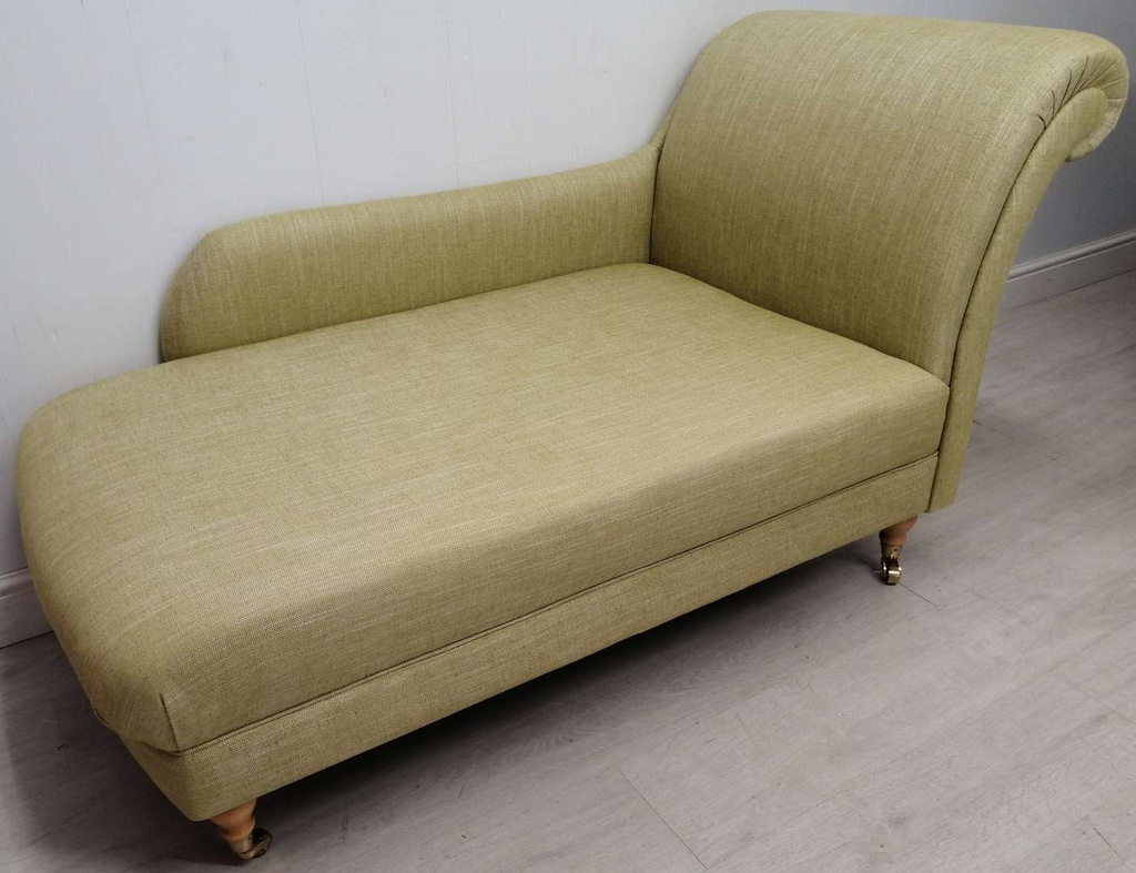 Small Green Chaise-Longue