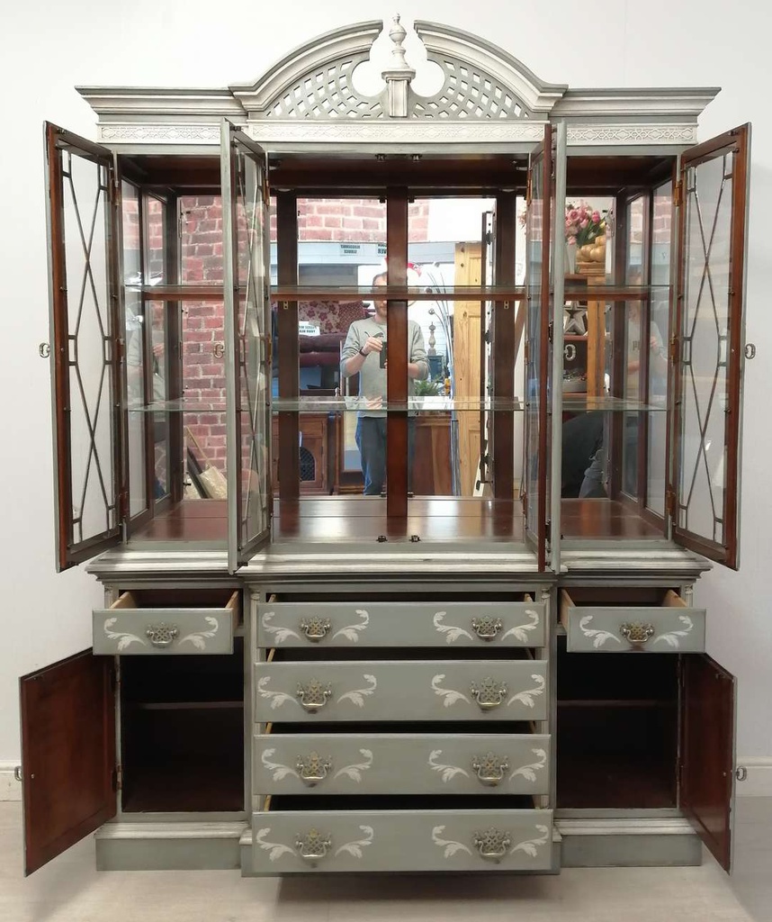 Large Grey Distressed Glazed Top Dresser