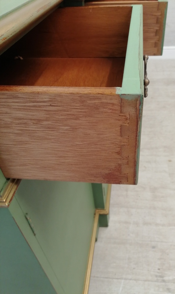 stunning breakfronted  painted sideboard