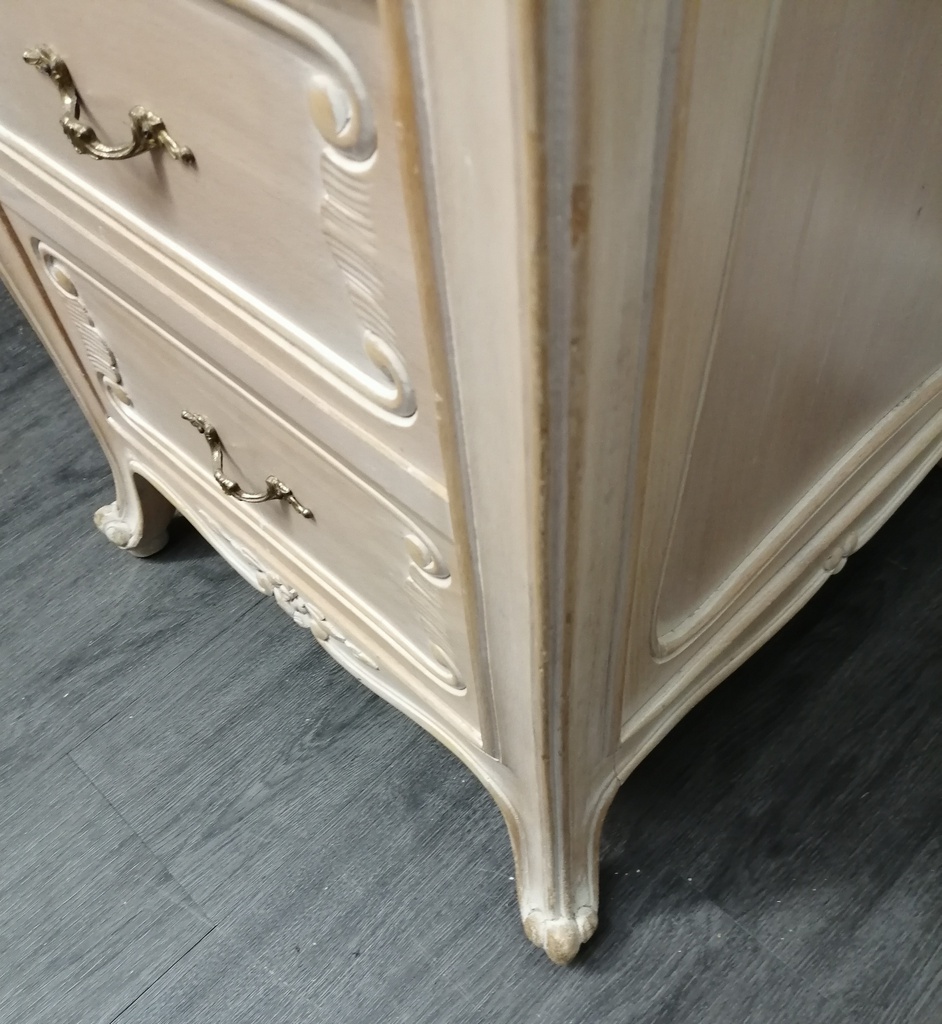 lovely lime wash french style drssing table / desk