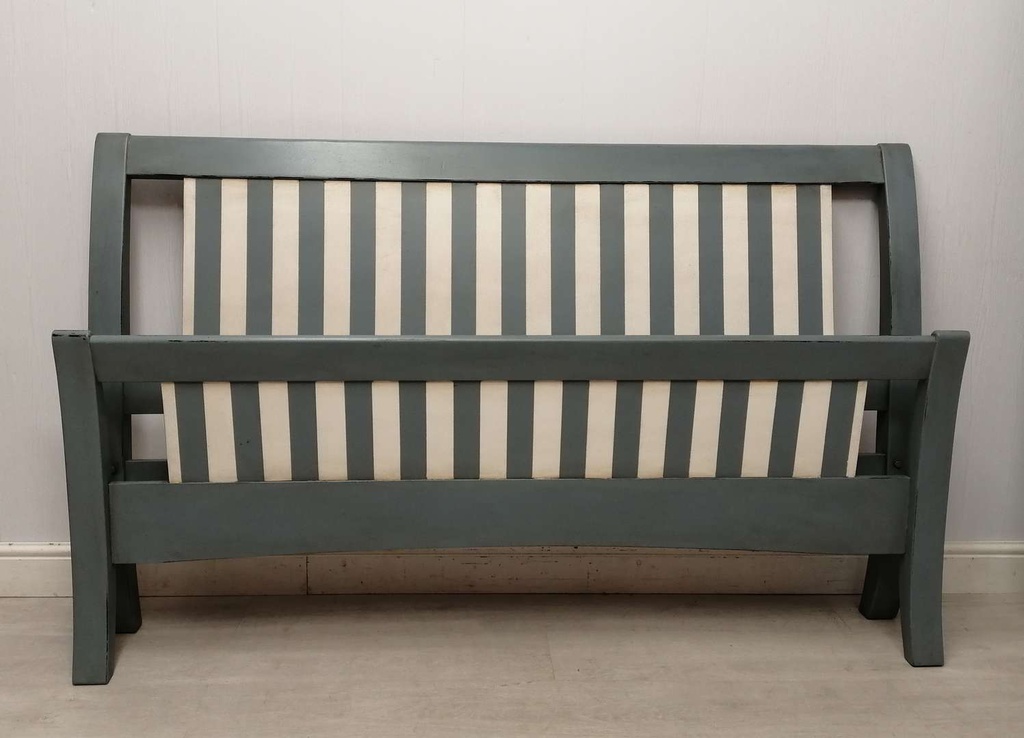 5ft Grey Distressed Bed Frame